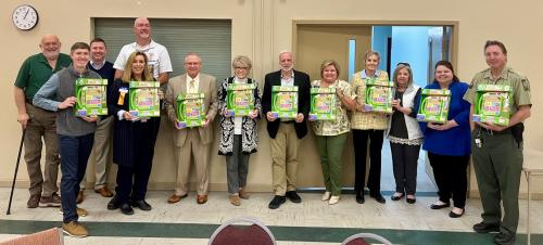 Rotary Group Phot with LeapPads.jpg